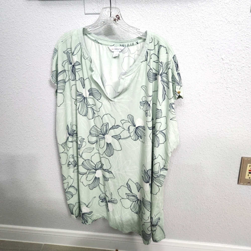 Liz Claiborne pull over tee, 3xl